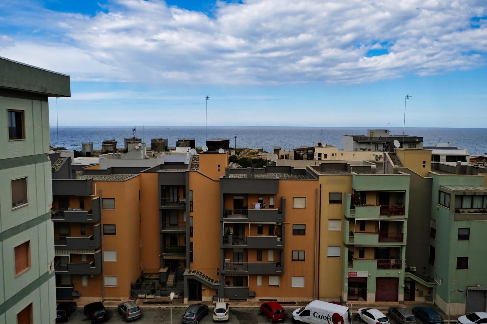 Mare Mary - Appartamento Vista Mare A Monopoli Buitenkant foto