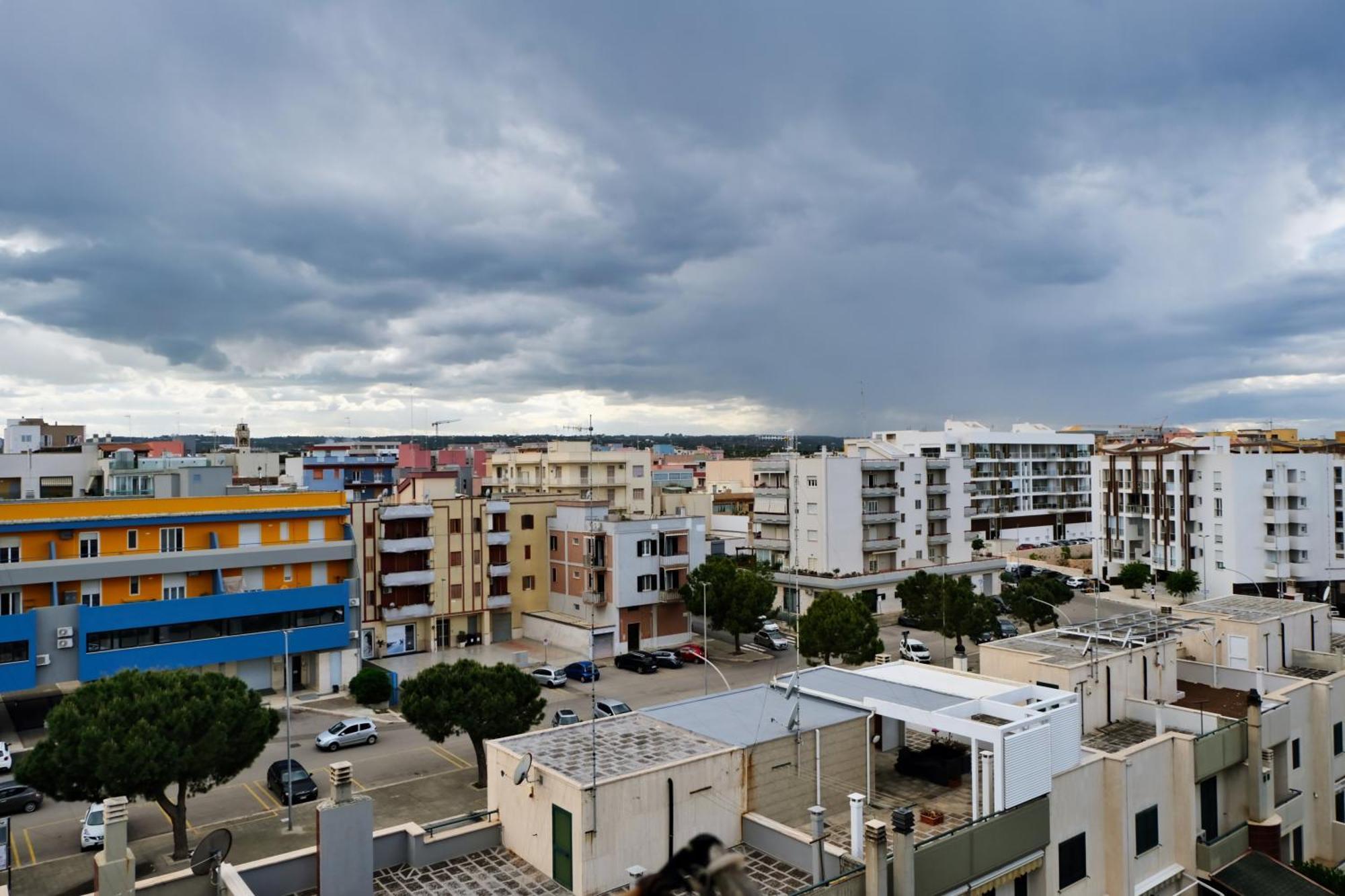 Mare Mary - Appartamento Vista Mare A Monopoli Buitenkant foto