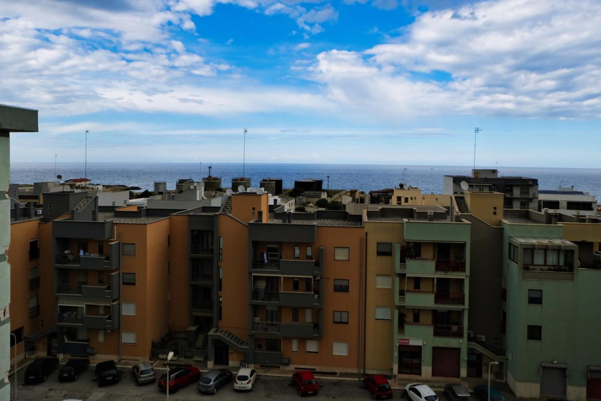 Mare Mary - Appartamento Vista Mare A Monopoli Buitenkant foto